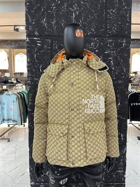 Женская верхняя одежда Gucci 